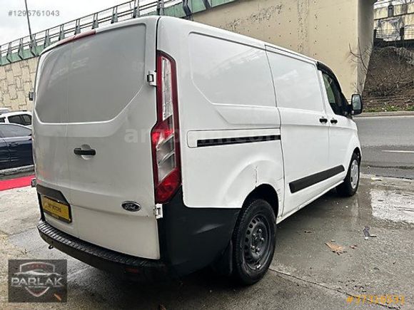 SET MOTORS FORT CUSTOM PANEL VAN