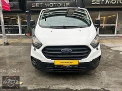 SET MOTORS FORT CUSTOM PANEL VAN