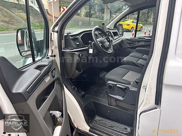 SET MOTORS FORT CUSTOM PANEL VAN