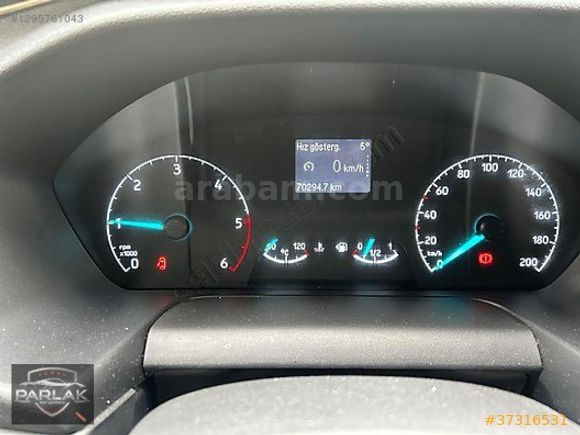SET MOTORS FORT CUSTOM PANEL VAN