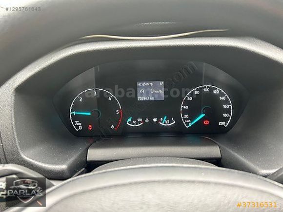 SET MOTORS FORT CUSTOM PANEL VAN