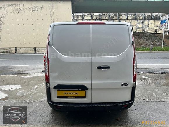 SET MOTORS FORT CUSTOM PANEL VAN