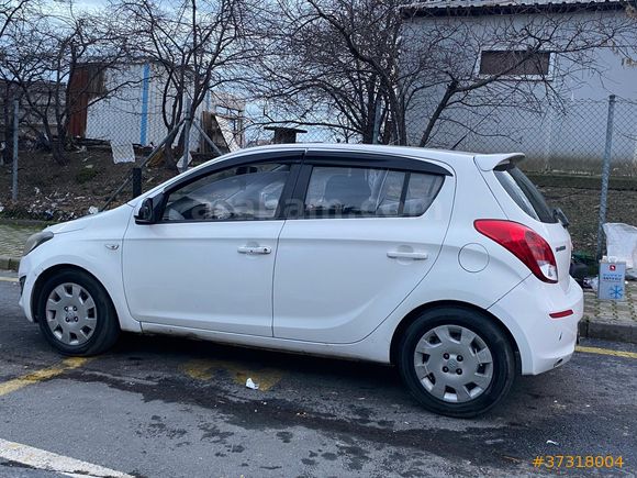 Sahibinden Hyundai i20 1.2 D-CVVT Elite 2013 Model İstanbul