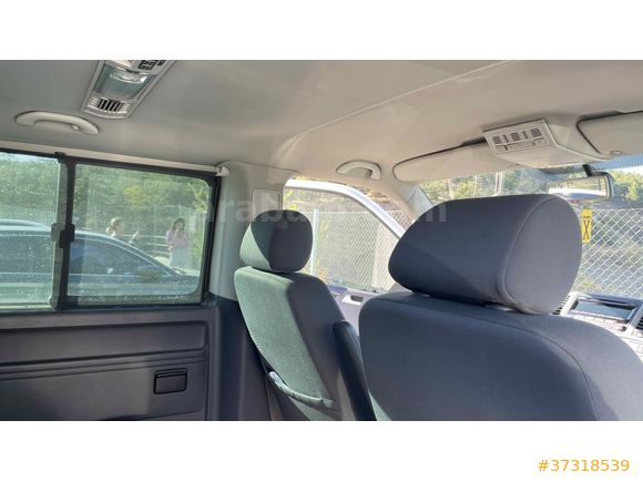 Sahibinden Volkswagen Caravelle 2.0 TDI Comfortline 2015 Model  412.000 km Beyaz