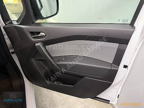 KARYA AUTO GARAGE 2025 RENAULT KANGO ICONİC %20 FATURALI HATASIZ