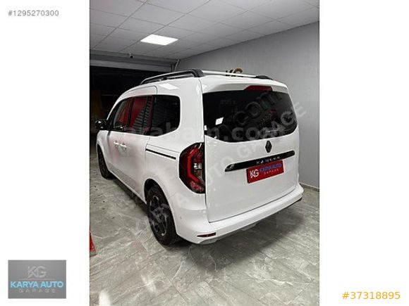 KARYA AUTO GARAGE 2025 RENAULT KANGO ICONİC %20 FATURALI HATASIZ