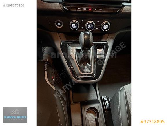 KARYA AUTO GARAGE 2025 RENAULT KANGO ICONİC %20 FATURALI HATASIZ