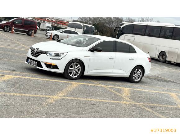 Sahibinden Renault Megane 1.3 TCe Joy 2020 Model 