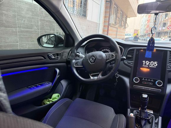 Sahibinden Renault Megane 1.3 TCe Joy 2020 Model 