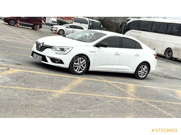 Sahibinden Renault Megane 1.3 TCe Joy 2020 Model 