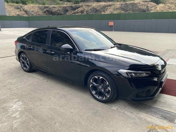 Sahibinden Honda Civic 1.5 i-VTEC Eco Executive Plus 2023 Model  60.000 km Siyah