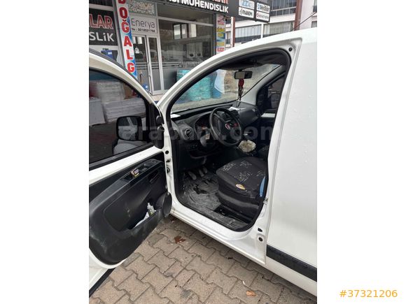 Sahibinden Fiat Fiorino Combi Combimix 1.3 Multijet 2013 Model  211.000 km Beyaz