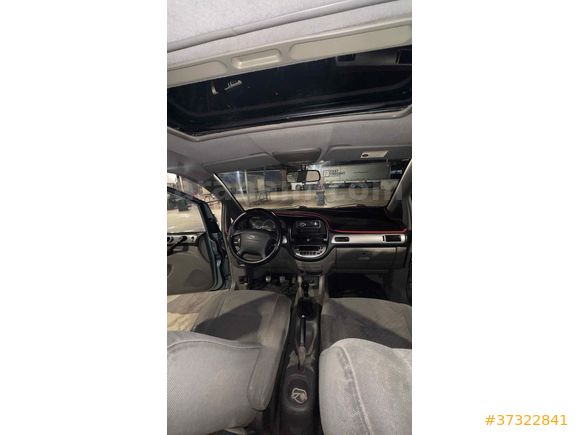 Temiz sunrooflu Aile Aracı