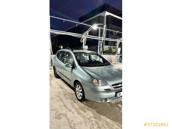 Temiz sunrooflu Aile Aracı