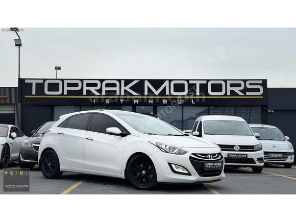 TOPRAK MOTORS İSTANBUL'DAN 2012 HYUNDAİ İ30 HATASIZ CAM TAVAN