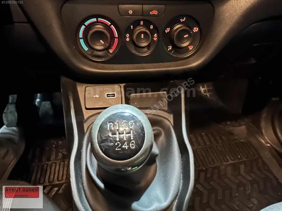 OTOMOBİL RUHSATLI DOBLO 1.6 MULTİJET 120 BG 6 İLERİ URBAN