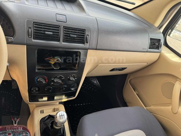 ULUTÜRK MOTORLU ARAÇLAR'DAN 2007 CONNECT 1.8 TDCİ 110 LUK