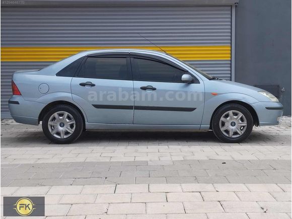 2004 model Ford Focus Benzin lpğ
