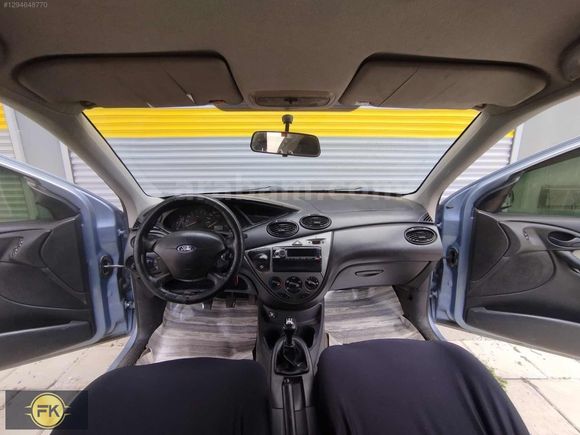 2004 model Ford Focus Benzin lpğ