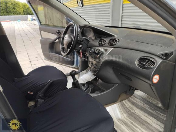 2004 model Ford Focus Benzin lpğ