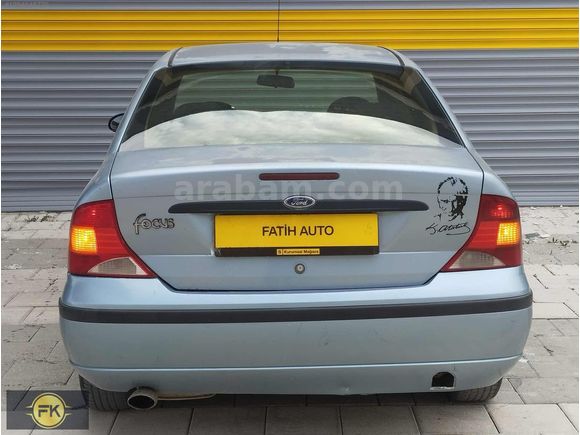 2004 model Ford Focus Benzin lpğ