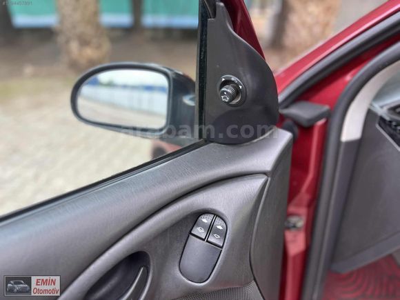 EMİN OTOMOTİV'den tek değişenli, 235 bin km'de tertemiz FOCUS