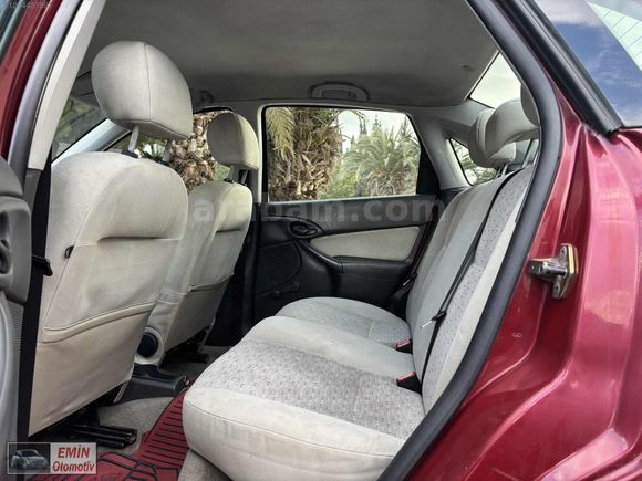 EMİN OTOMOTİV'den tek değişenli, 235 bin km'de tertemiz FOCUS
