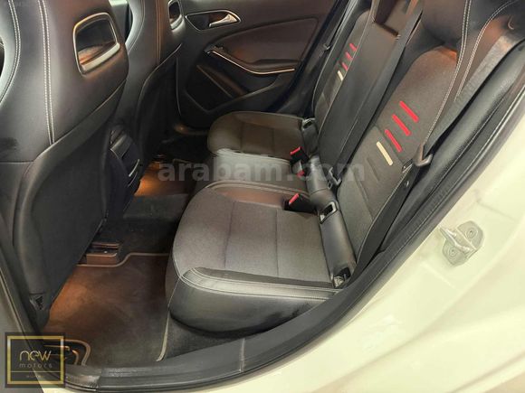 2017 MODEL MERCEDES A180 STYLE 149.000KM BOYASIZ HATASIZ İLK EL