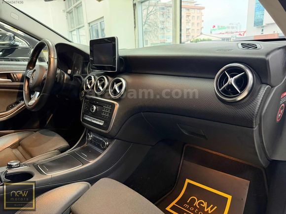 2017 MODEL MERCEDES A180 STYLE 149.000KM BOYASIZ HATASIZ İLK EL