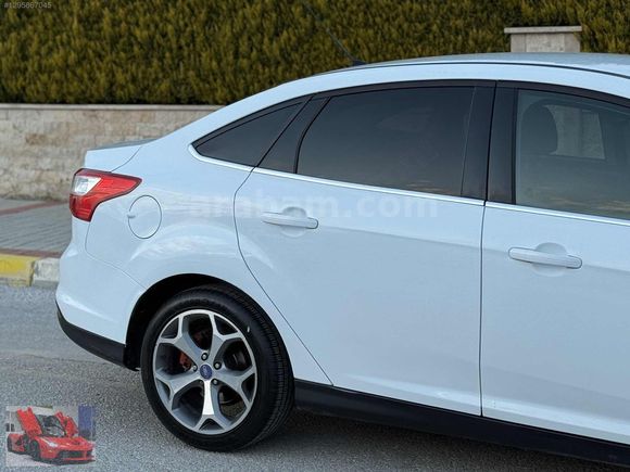 128.000 KM EMSALSİZ GÜZELLİKTE TİTANİUM FULL