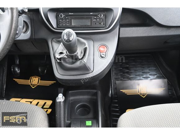 FSM AUTO'dan 2017 RENAULT KANGOO MULTİX 1.5 DCİ JOY 219.000 KM