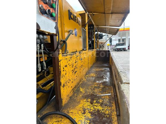 MRC- 2004 FORD CARGO 1824 YER BETON POMPASI