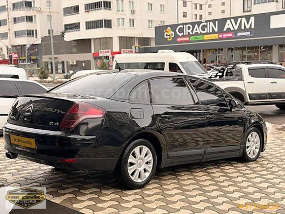 ÇOK TEMİZ DÜZGÜN ARAÇ
