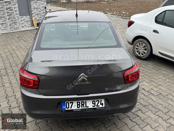 Global Car Deals'tan Hatasız Boyasız Elysee