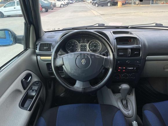 2003 CLİO 1.4 16V PRİVİLEGE TAM OTOMATİK VİTES ORJİNAL ARAÇ
