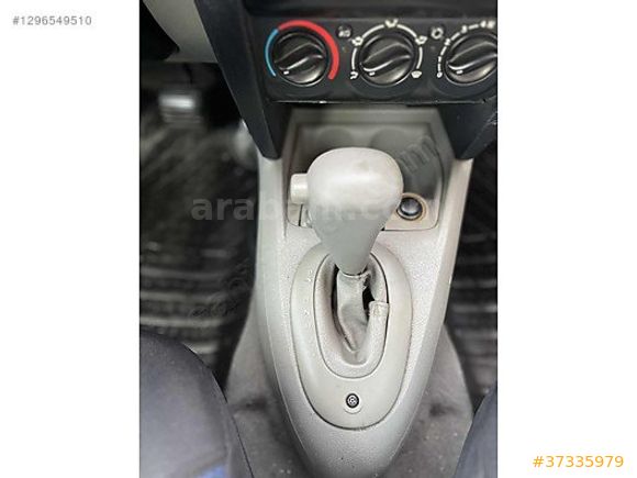 2003 CLİO 1.4 16V PRİVİLEGE TAM OTOMATİK VİTES ORJİNAL ARAÇ