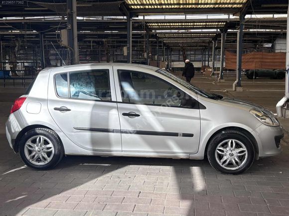 ÜBA / CLIO 3