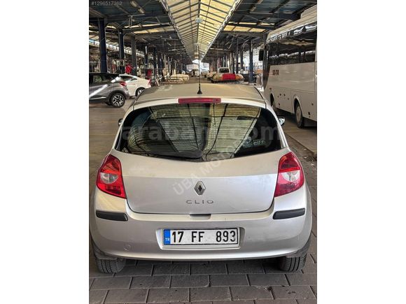 ÜBA / CLIO 3