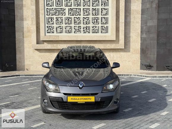 RENAULT MEGANE 1.5DCİ EDC ICON SUNROOF EN DOLUSU