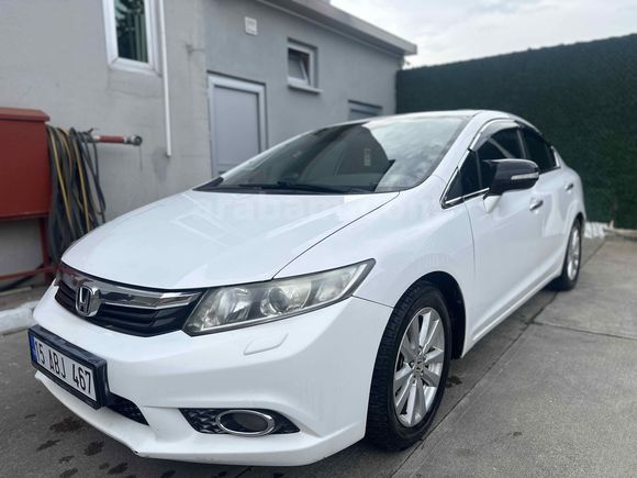 Sahibinden Honda Civic 1.6 i-VTEC ECO Elegance 2013 Model 