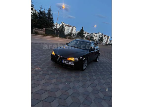 Sahibinden Alfa Romeo 147 1.6 TS Distinctive 2006 Model 