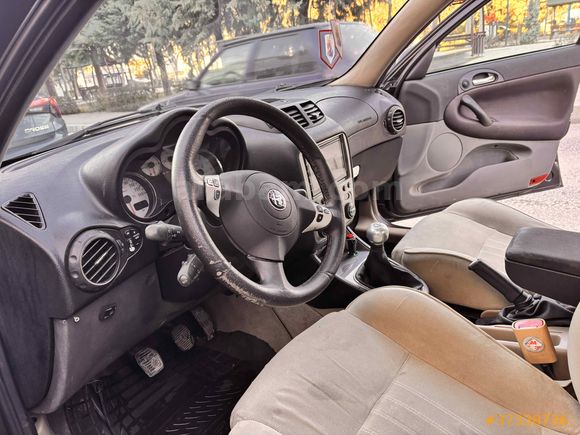 Sahibinden Alfa Romeo 147 1.6 TS Distinctive 2006 Model 