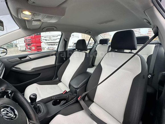 KMH GRUP'DAN 144.KM ORJİNAL JETTA