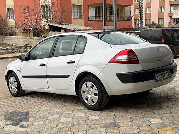 DURMUŞLAR 2010 MEGANE II AUTHENTİQUE 1.6 BENZİN BOYASIZ