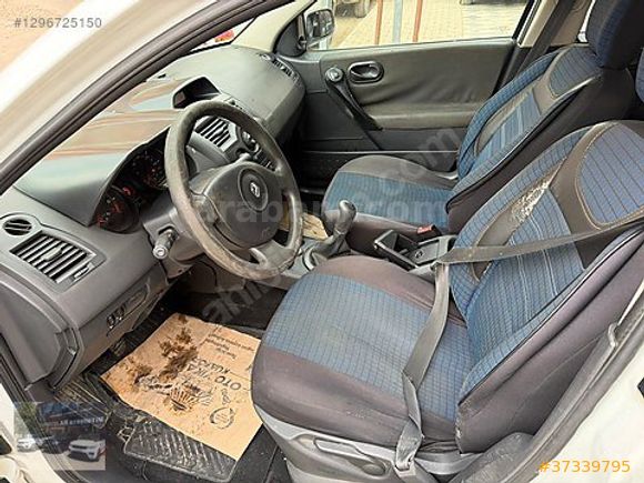 DURMUŞLAR 2010 MEGANE II AUTHENTİQUE 1.6 BENZİN BOYASIZ