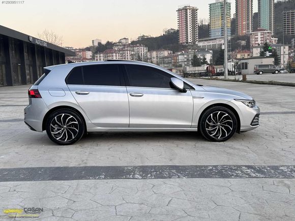 ÇAĞAN'DAN 2023 GOLF 1.5 eTSI 150HP STYLE CAM TAVAN 37.000KM