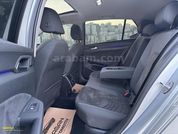 ÇAĞAN'DAN 2023 GOLF 1.5 eTSI 150HP STYLE CAM TAVAN 37.000KM