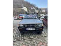 4x4 Toyota Hilux 2.4 D 1997 Model 