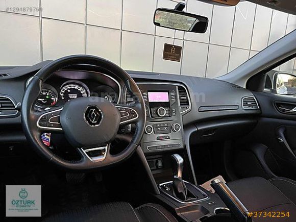 ÖZTÜRK'den MEGANE 1.5 DCİ TOUCH OTOMATİK DÜŞÜK Km'de