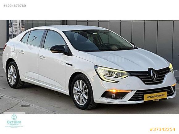 ÖZTÜRK'den MEGANE 1.5 DCİ TOUCH OTOMATİK DÜŞÜK Km'de